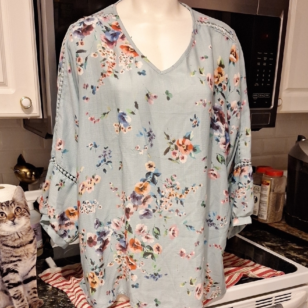 o Womens C.J. Banks Floral 3/4 Sleeve Plus Size Top 2X